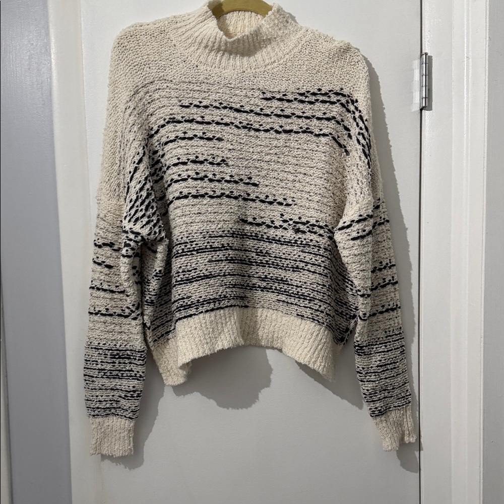 Knox Rose Cream and Black Textured Cropped Turtleneck Sweater
